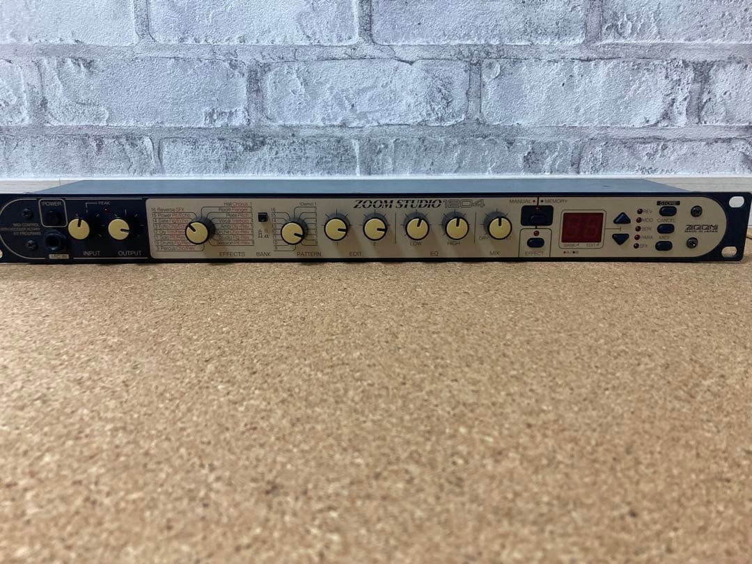 配信機器・PA機器・レコーディング機器 ZOOM STUDIO 1204