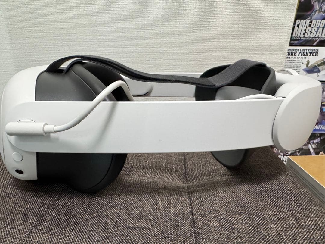 (中古極美品)  Quest 3 128GB エリートストラップ付き