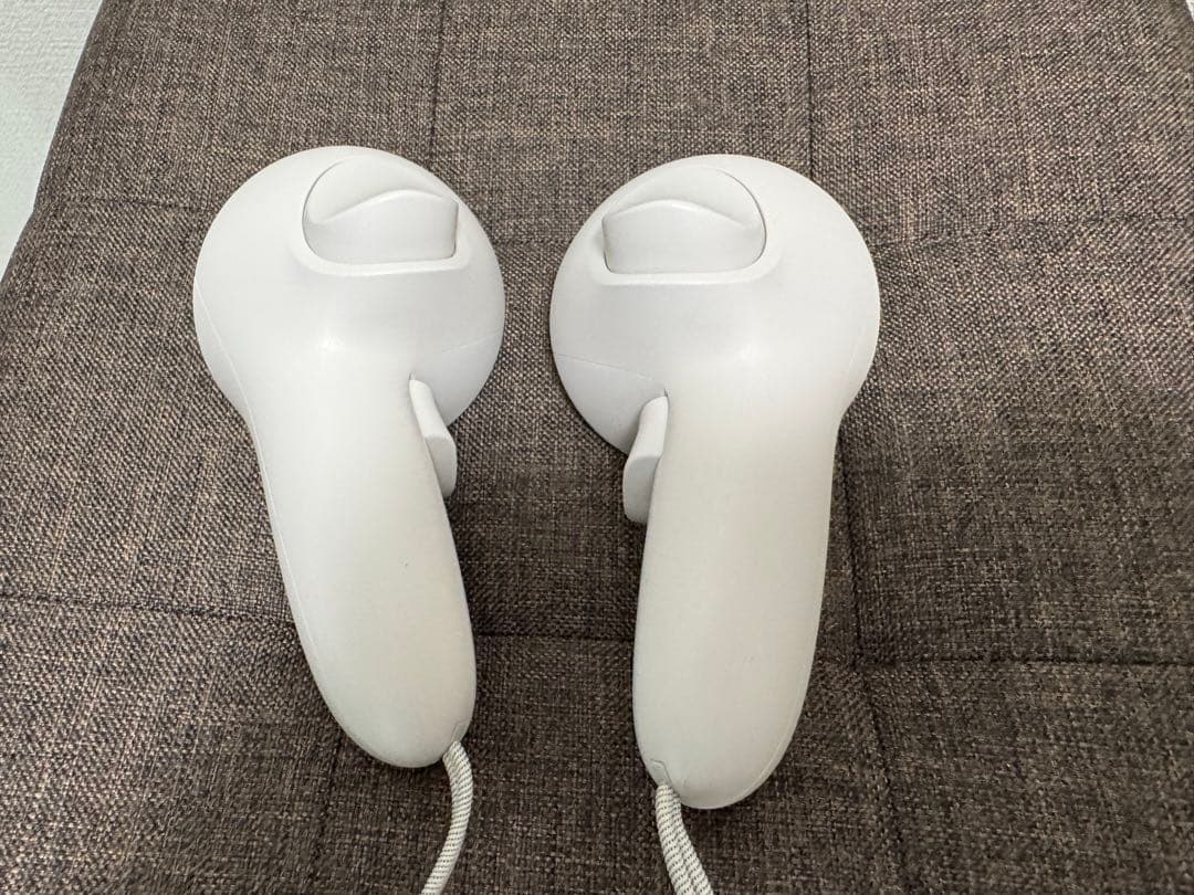 (中古極美品)  Quest 3 128GB エリートストラップ付き