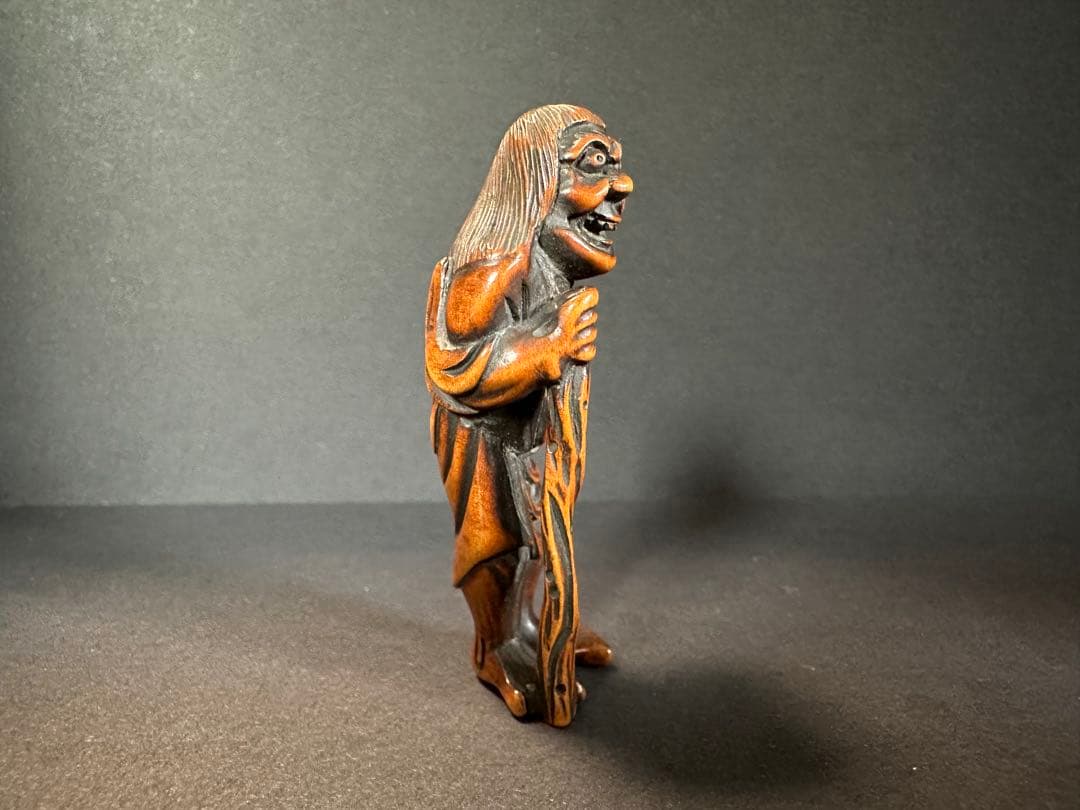 【根付(netsuke)】人物の根付　木製　江戸時代