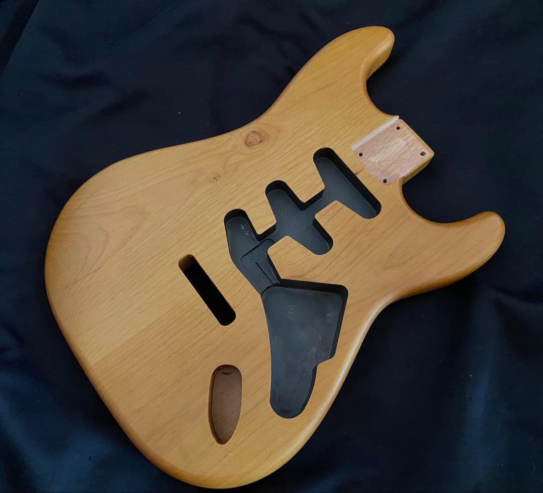 ストラトキャスター2ピースボディNo2サテン塗装ビンテージネイチャーカラー