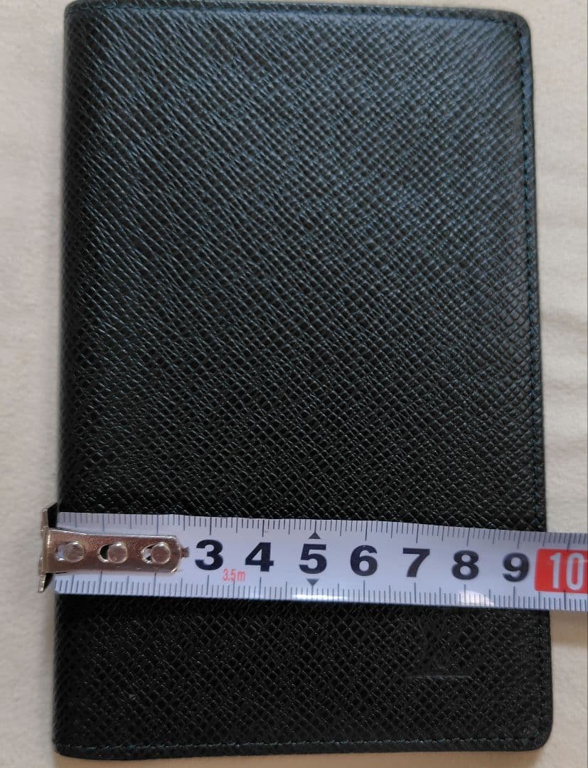 ルイ・ヴィトン タイガレザー パスポートケース