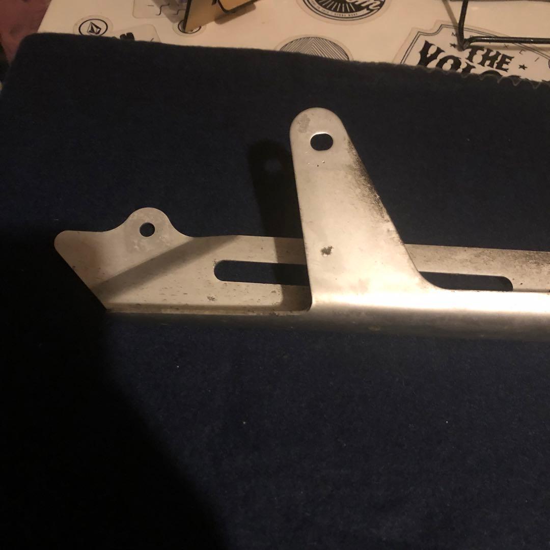 ゼファー純正チェーンカバー