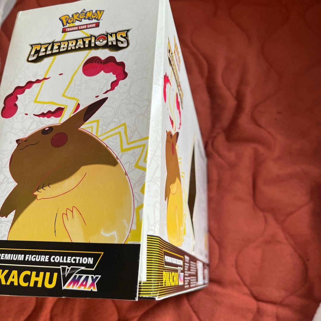 ポケモンカード ピカチュウVMAX フィギュア プロモ セレブレーション
