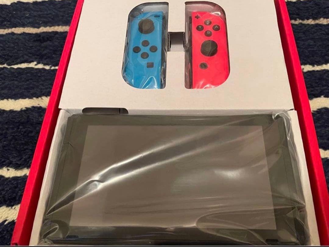 箱入りNINTENDO Switch 本体 256GBSD、ケース、イヤホン付