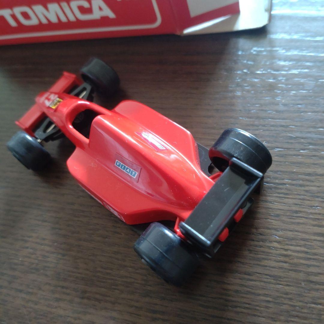 トミカ F1 4台 (ウィリアムズ、ロータス、フェラーリ、フットワーク)未使用