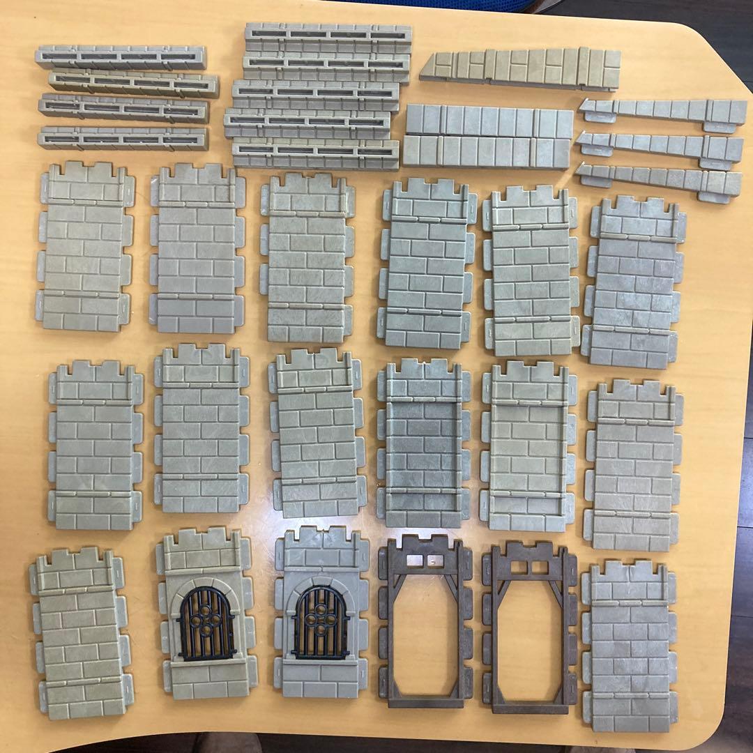 古いプレイモービル　お城・家のパーツ大量