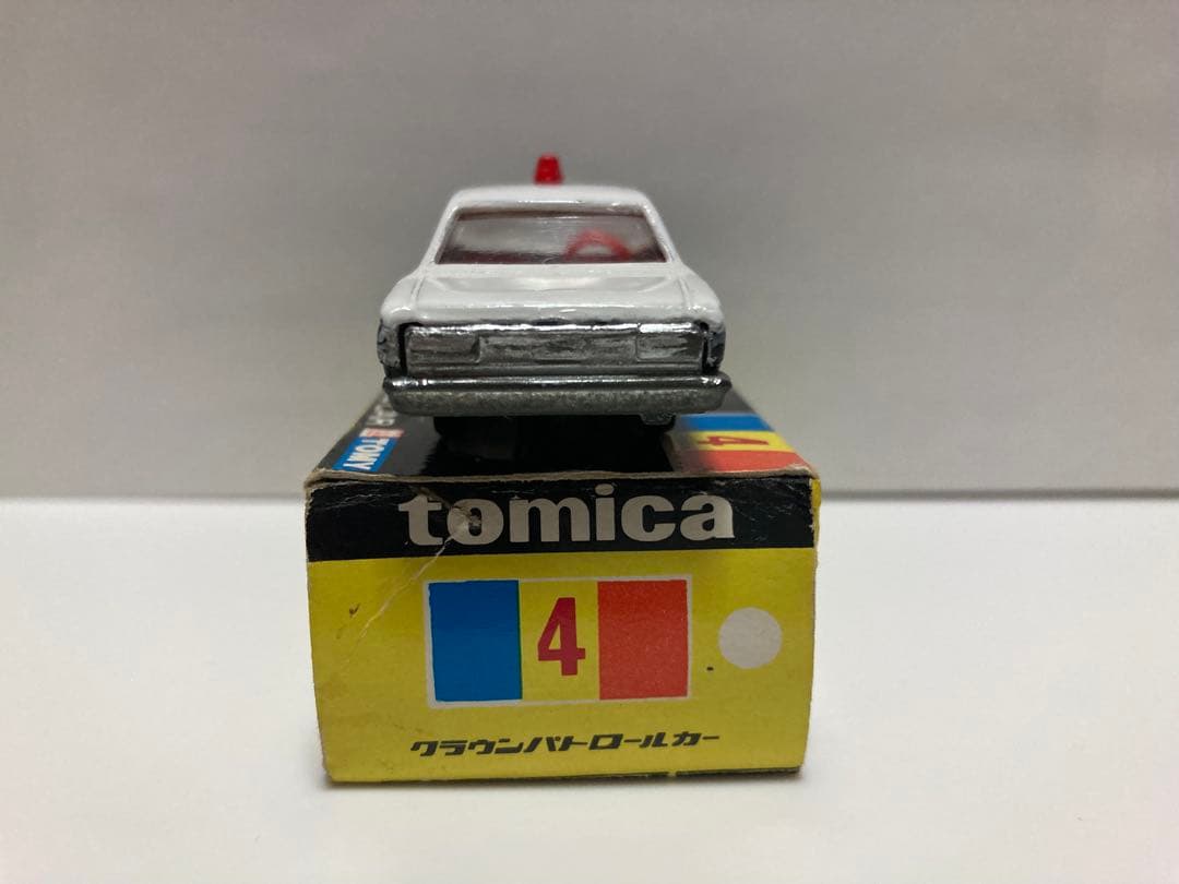 トミカ　日本製　クラウン　パトロールカー　1Aホイール　赤色灯Aタイプ　色指定箱