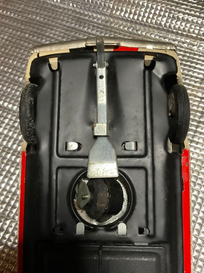 TAIYO社製／Mach1。MUSTANG。ブリキカー。【作動　凹みあり】。