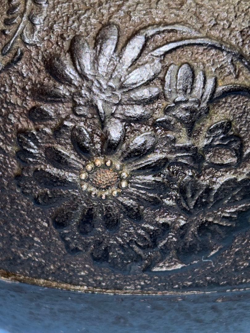 ☆ 人間国宝 釜師「高橋敬典作」粒銀象嵌提手　銀口銀象嵌花丸紋鉄瓶