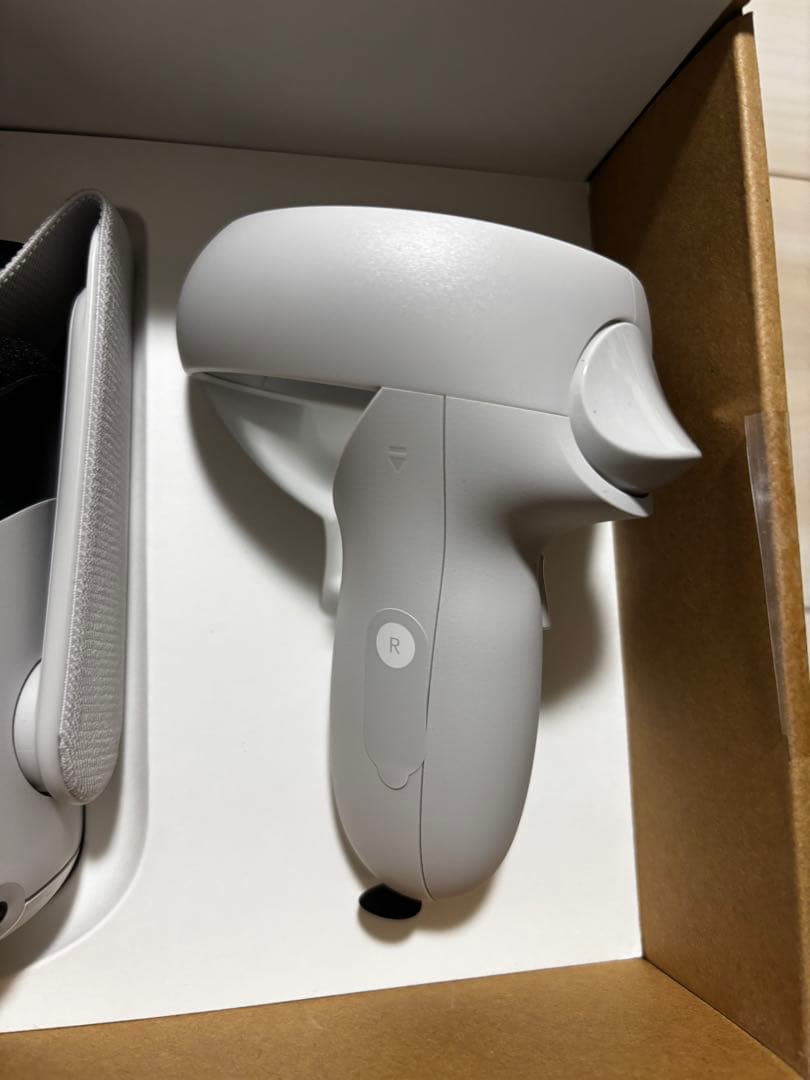 新品  Quest 2 128GB VRヘッドセット