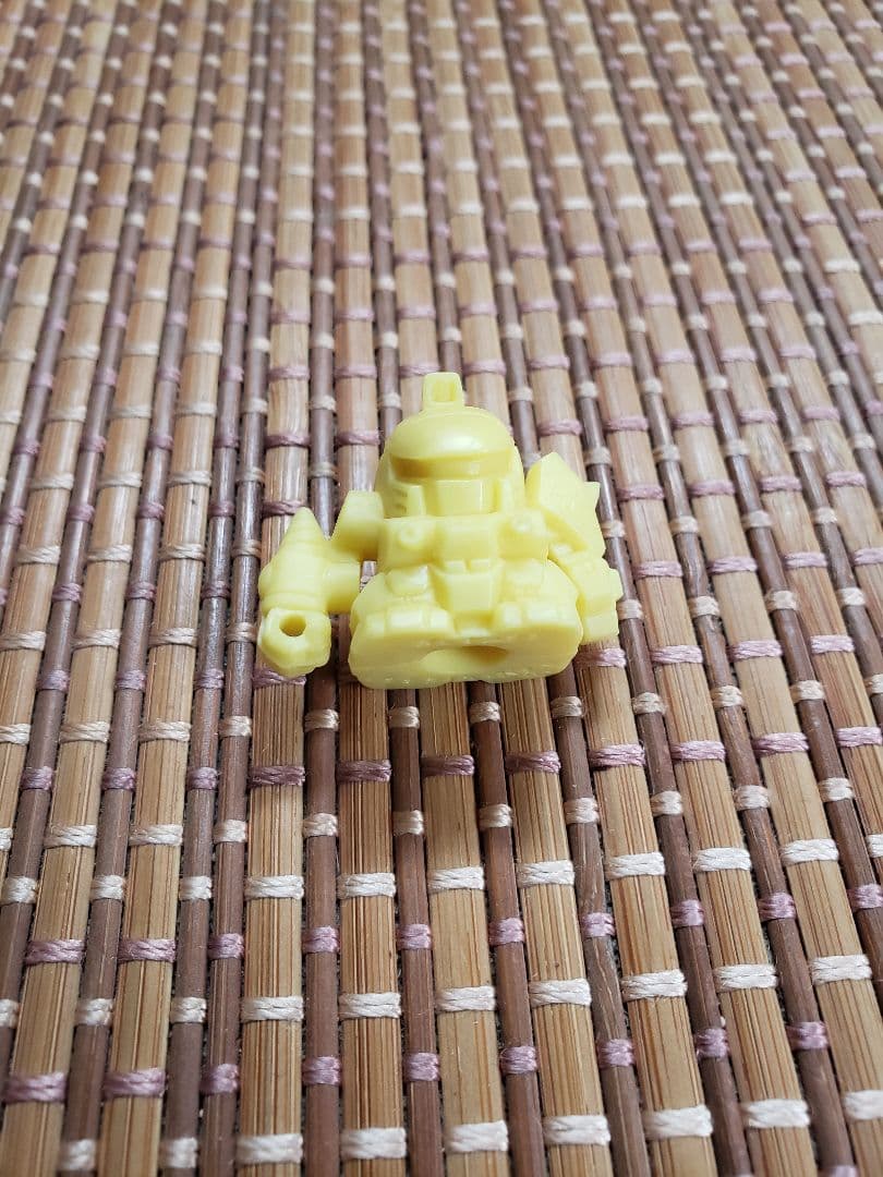 SDレイズナー消しゴムマーク2ガシュラン　黄色　ガン消し　キャラクター