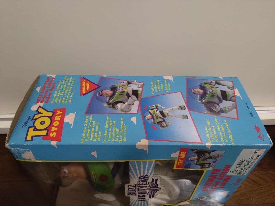 箱付き、初代バズライトイヤー！英語バージョン！清掃、電池交換済！