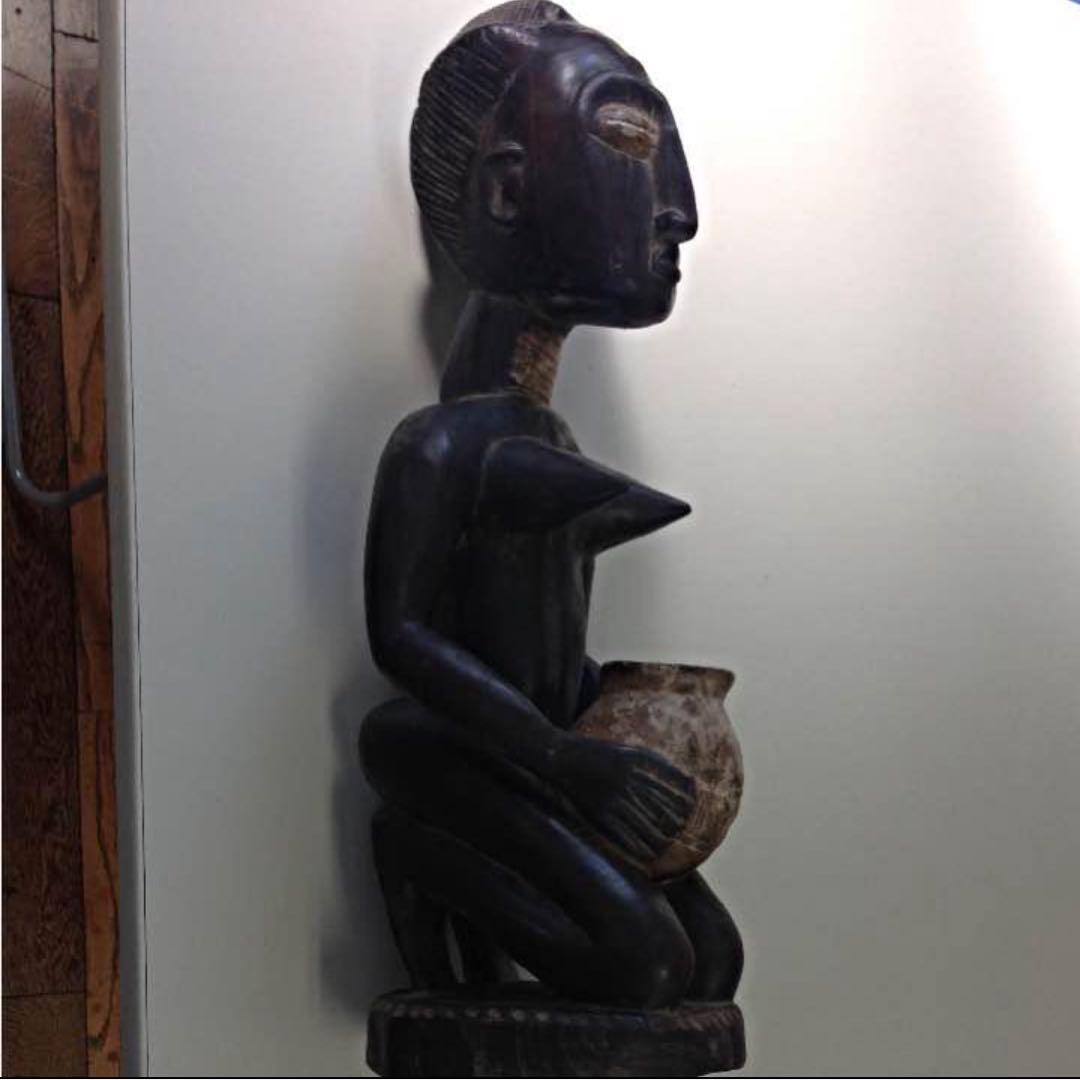 アフリカ 木彫り人形