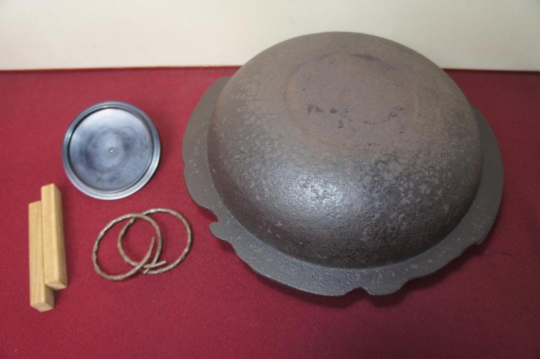 ☆美品 大型平蜘蛛釜 透木釜 透木 釜鐶送料込み