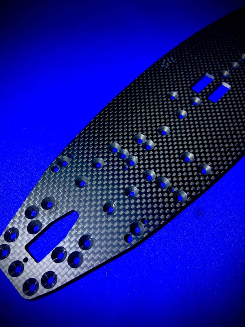 AWESOMATIX オーソマ A800R 用 シャーシ 2.5㎜　蕨山カーボン