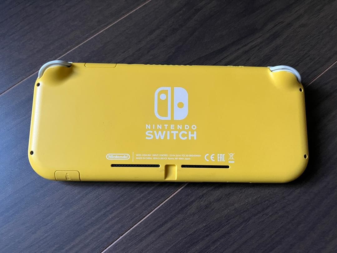 【中古】Nintendo Switch Lite (イエロー)
