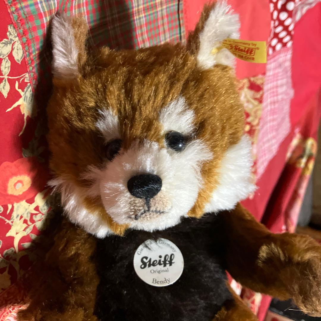 Steiff テディベア　Bendy ベンディぬいぐるみ　レッサーパンダ