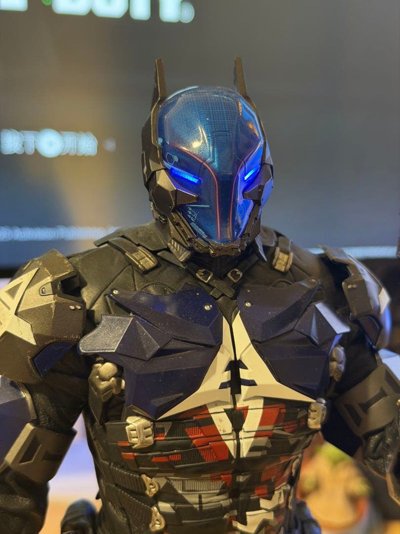 ホットトイズ「バットマン：アーカム・ナイト」1/6