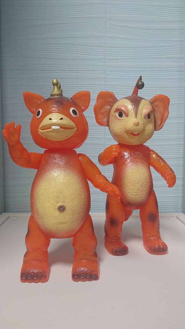 スケルトン、ブースカとチャメゴン