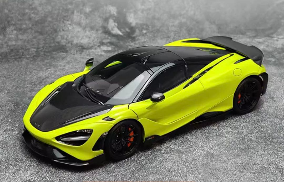 McLaren 765LT 1/18スケールモデルミニカー