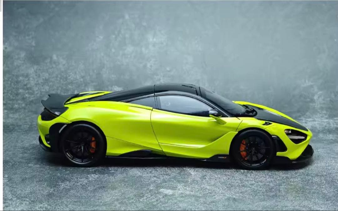 McLaren 765LT 1/18スケールモデルミニカー