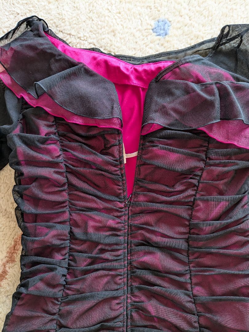 社交ダンスドレス 黒とピンク フリル付き