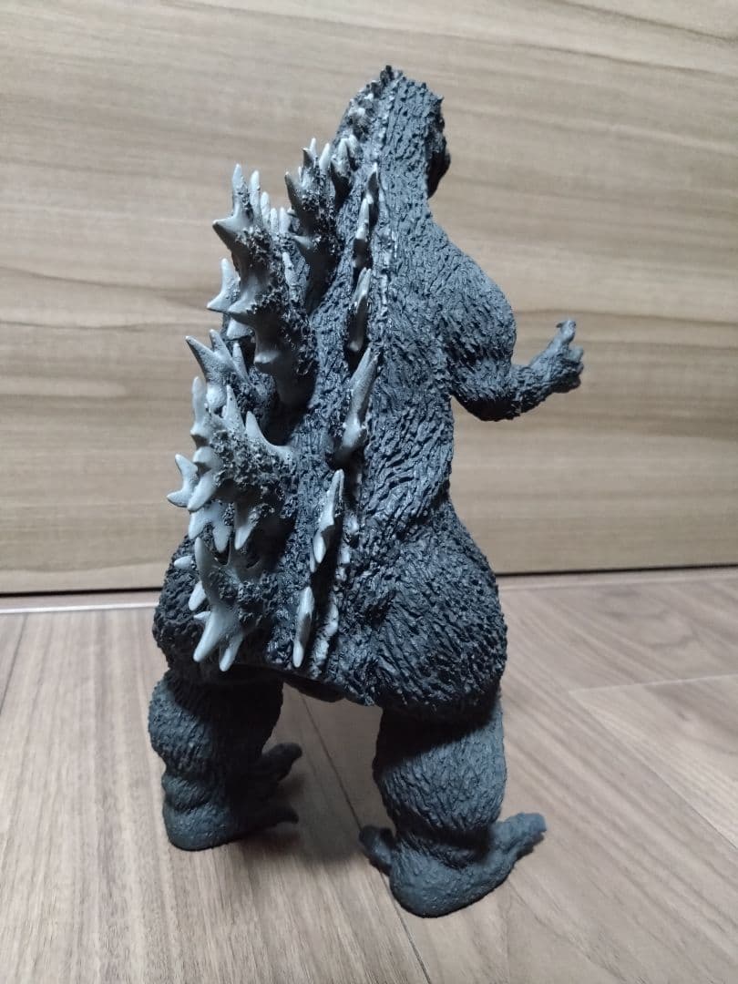 東宝30cmシリーズ　酒井ゆうじ造形コレクション　ゴジラ（1954）復刻スーツ