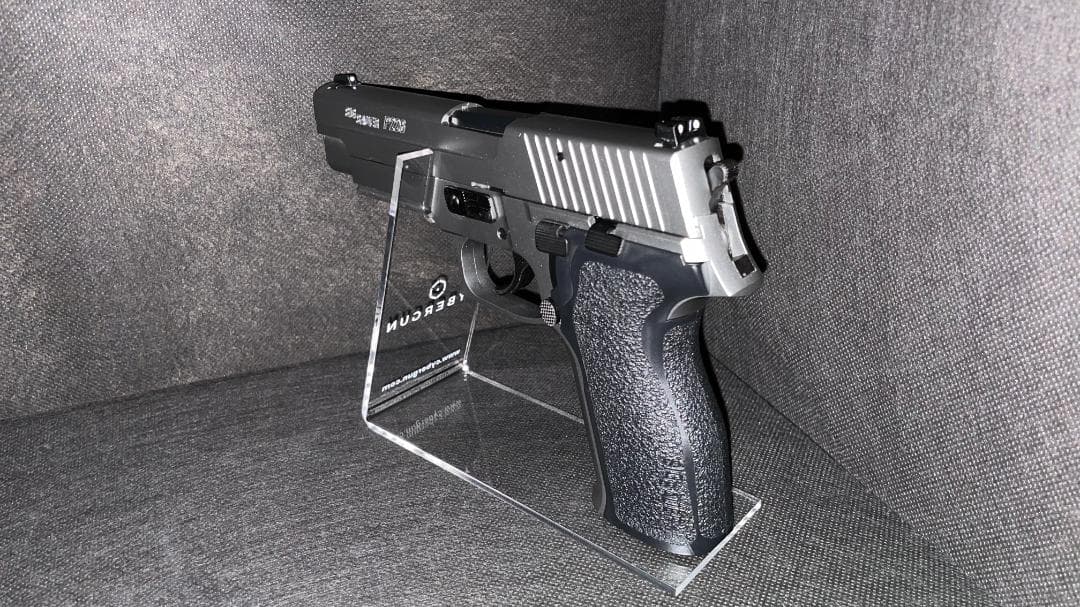 東京マルイ SIG SAUER P226 E2 ステンレスモデル カスタム品 他