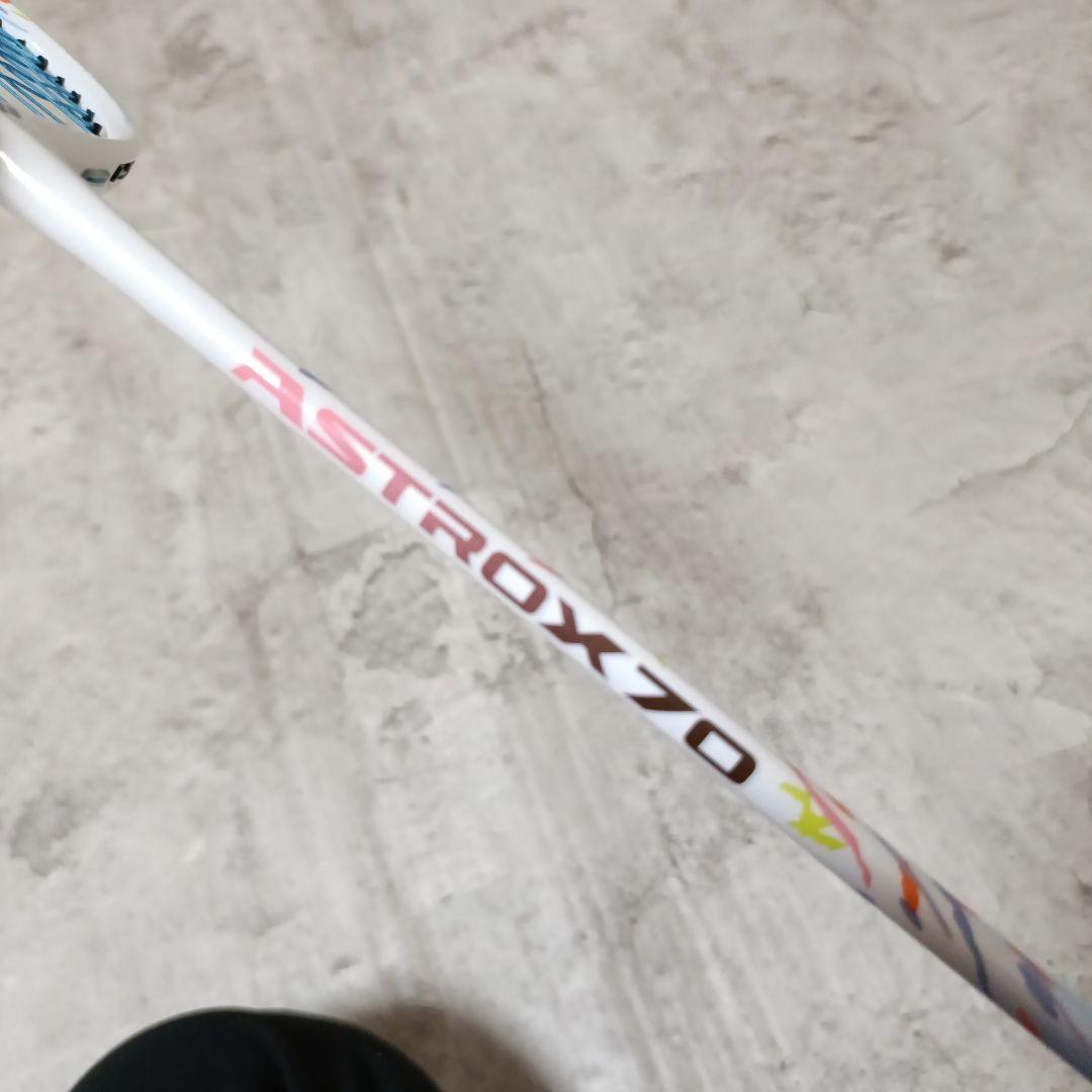 ヨネックスYONEX★アストロクス70 バドミントンラケット