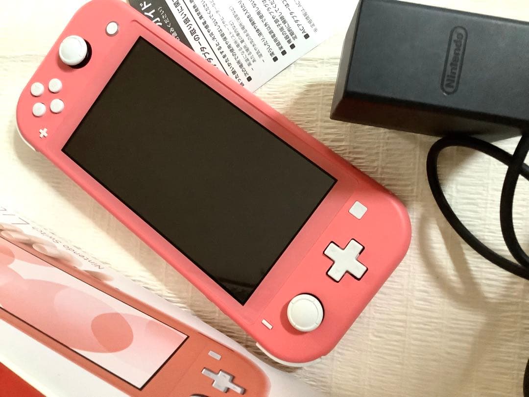 Switch Lite 本体 & ソフト 「モンハンRISE」 & EVAポーチ