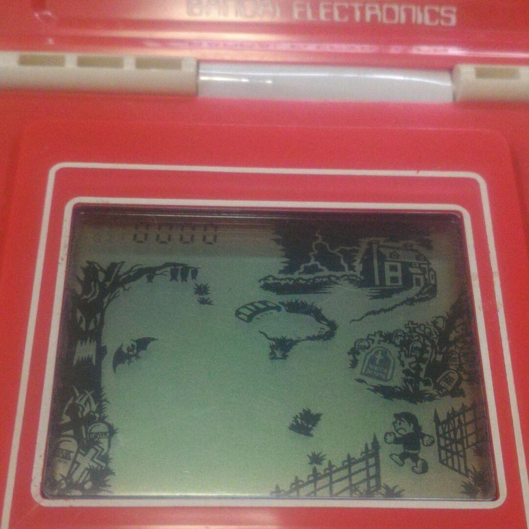 バンダイ　ポータブル液晶ゲーム　悪霊の館