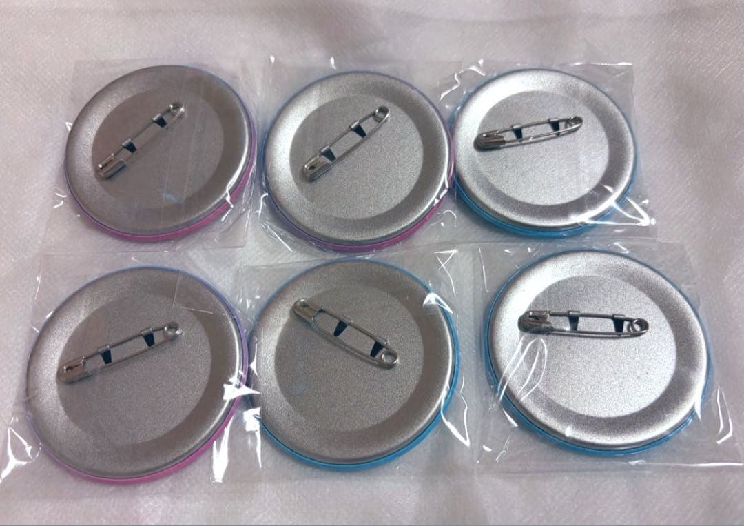 さ*△様 フラメモ ジルスチュアート 缶バッジ タッサム