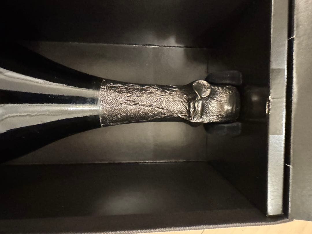 ★未開封★シャンパンドンペリニヨン ヴ インテージ2004箱付 750ml