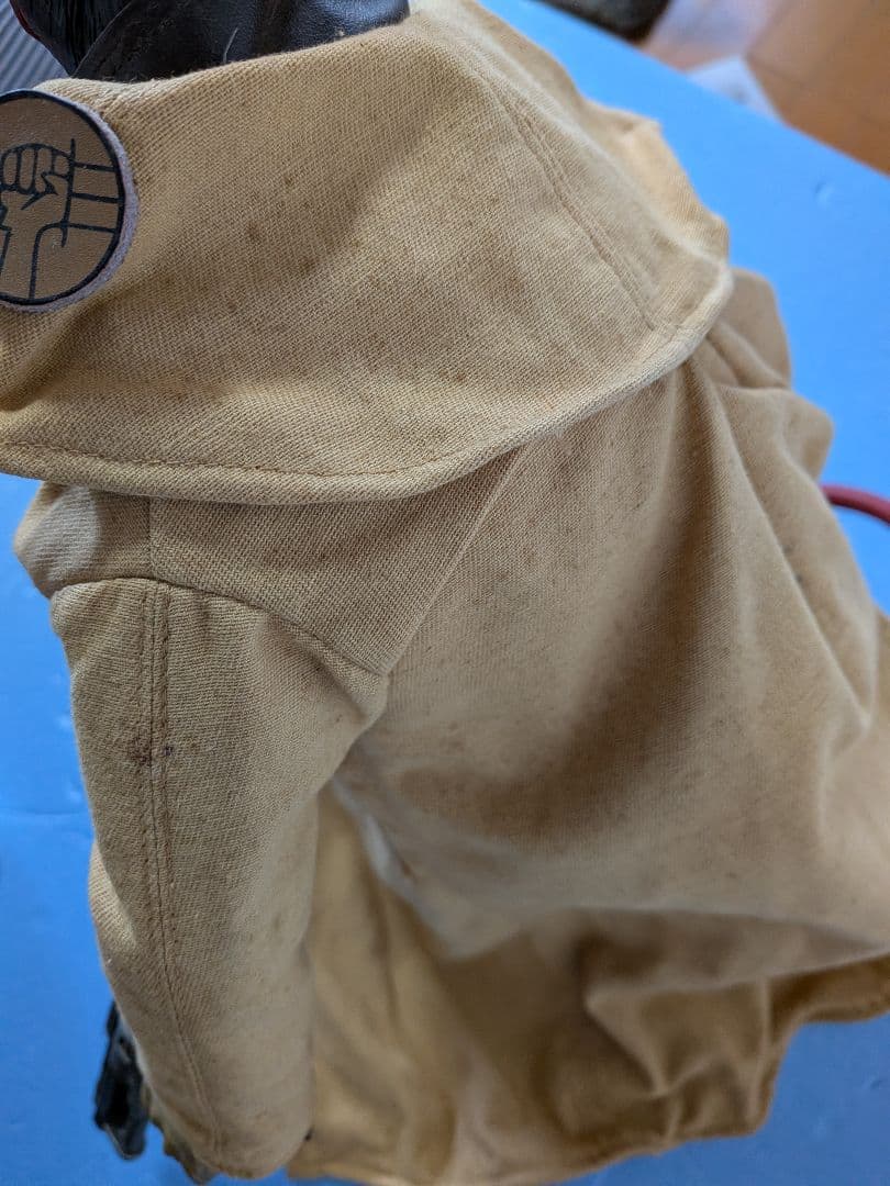 Hellboy フィギュア コート付き