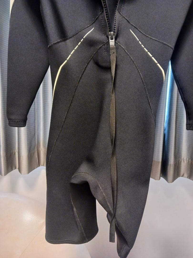 Breaker Out ロングスリーブスプリングウェットスーツ