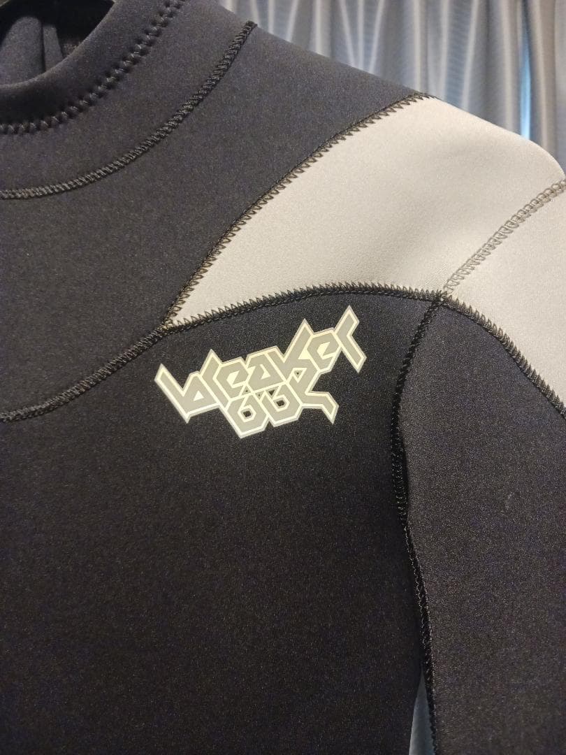 Breaker Out ロングスリーブスプリングウェットスーツ