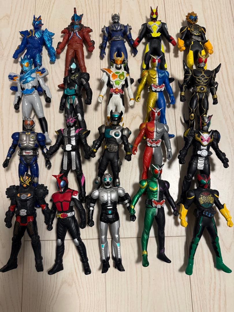 仮面ライダー ソフビ159体　戦隊16体　ウルトラマン2体　まとめ売