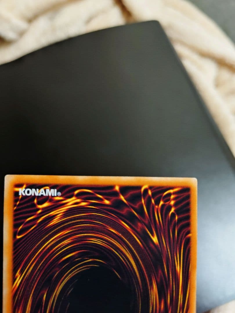 真紅眼の闇竜。レリーフ。良品。