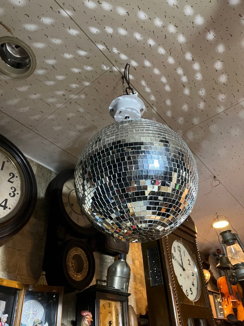 ミラーボウル、ディスコミラーボウル、踊り場、マハラジャ、電動回転ミラーボウル、