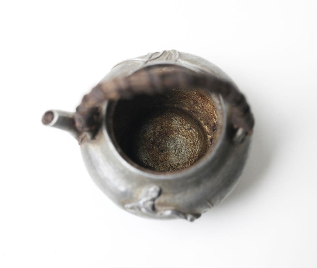 時代 古錫製 銘あり 香山？ 急須 霊知と蘭 細工 茶器 茶道具