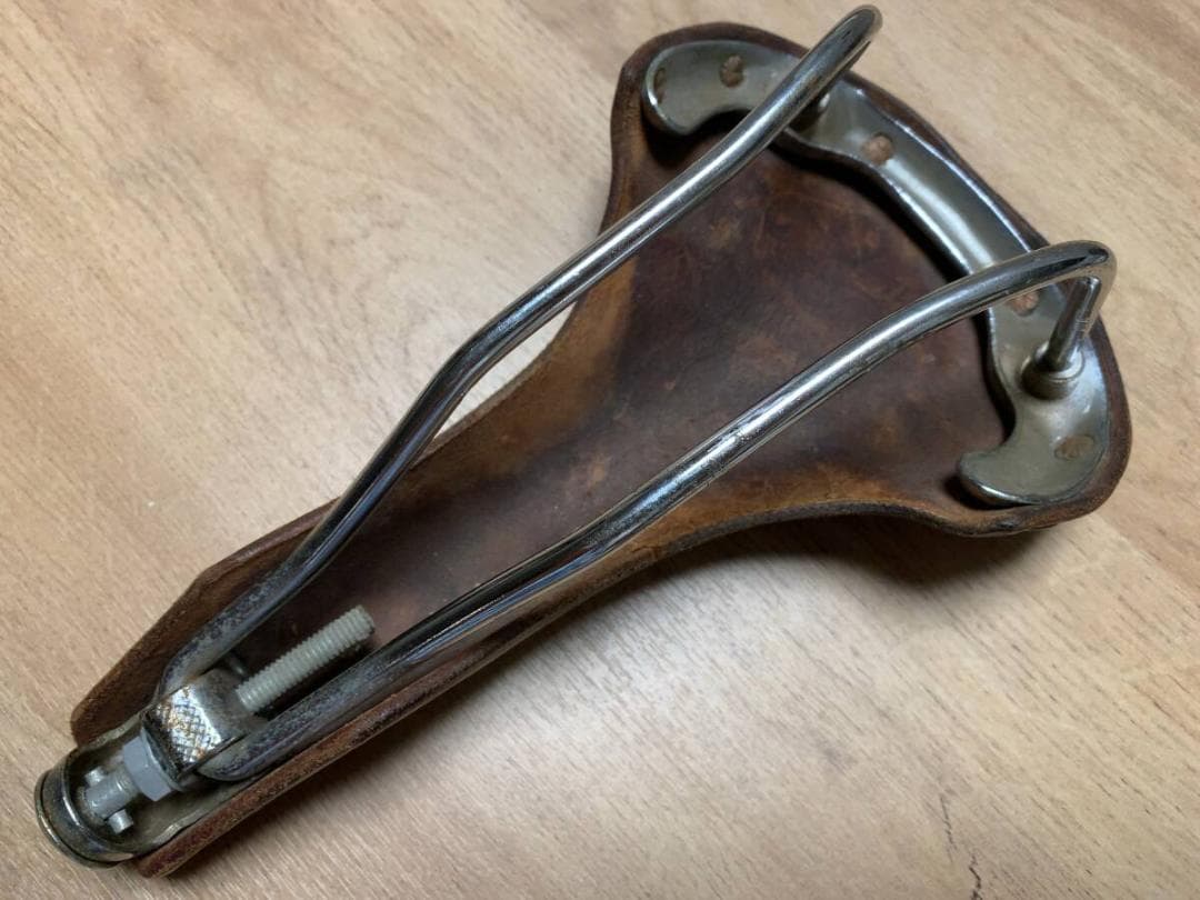 IDEALE イデアル スワロー 革サドル