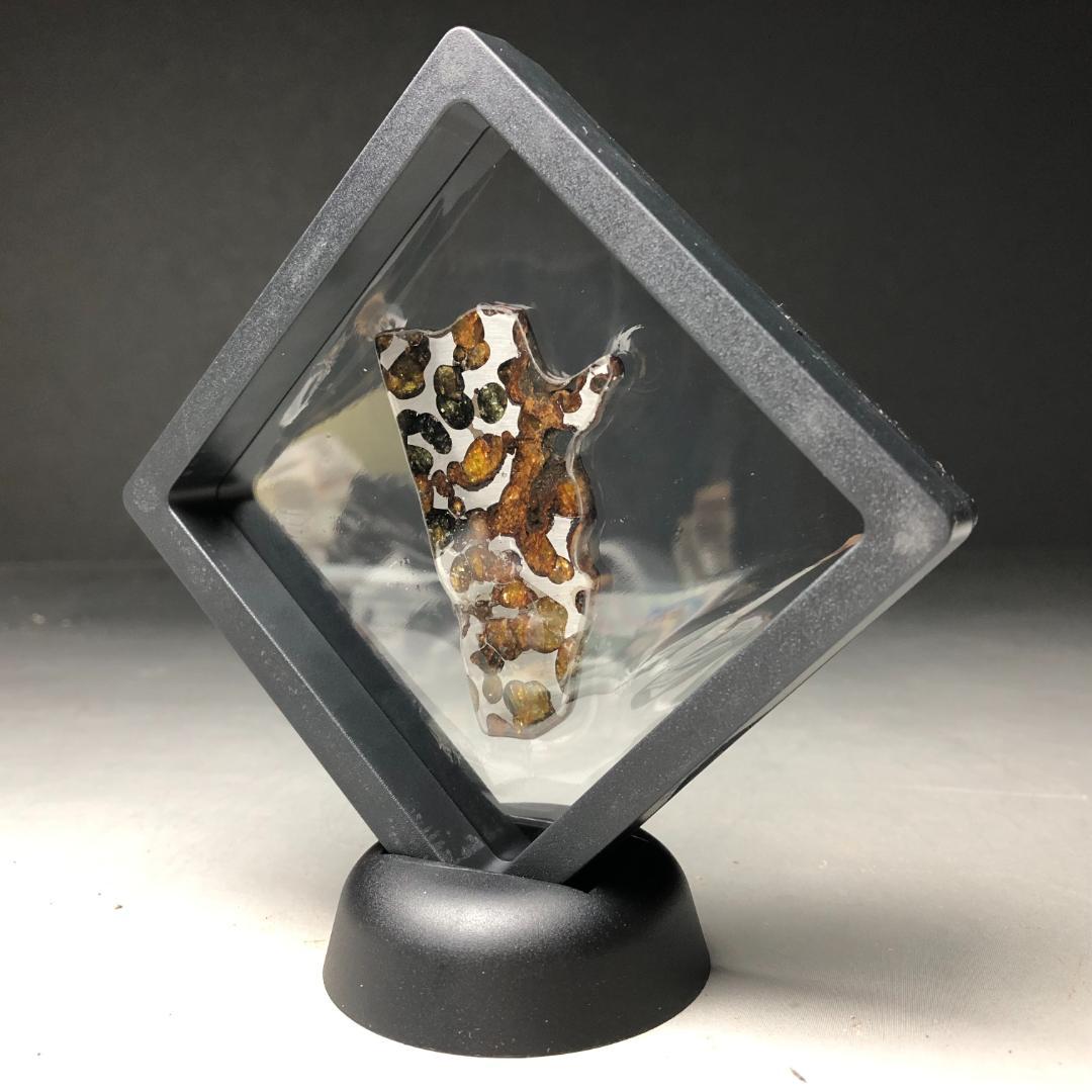 パラサイト隕石 隕石　石鉄隕石　セリコ隕石 美品　重さ約14ｇ　ケース付き