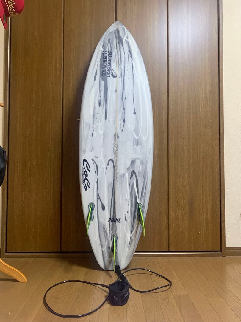 3Dimension ショートボード 5.6 FCS II フィン付き