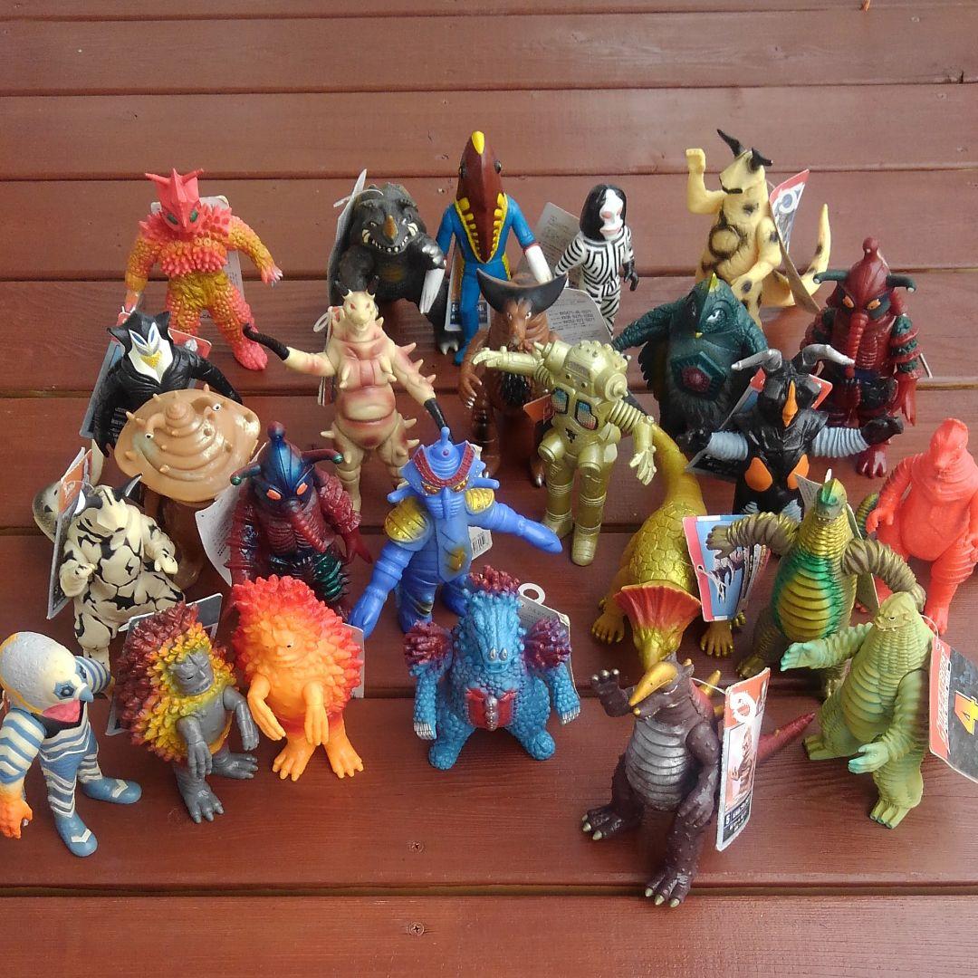 ✴️昭和の怪獣❇️ウルトラマン 怪獣✨(25個セット)タグ付き・バンダイ⭐ソフビ