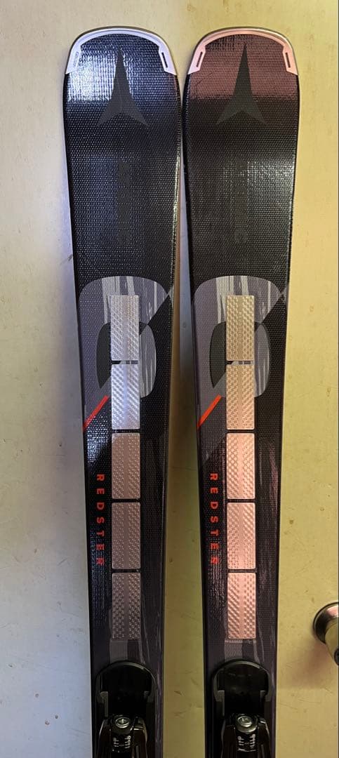 Atomic Redster Q9i 23-24モデル　168 ㎝　アトミック