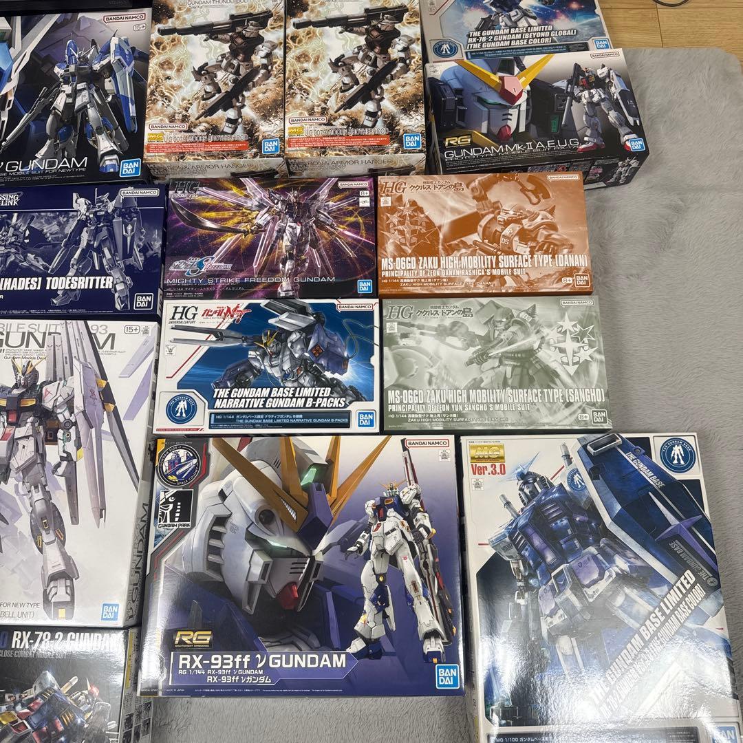 ガンプラセット バンダイ RX-78-2 ナラティブガンダムなど