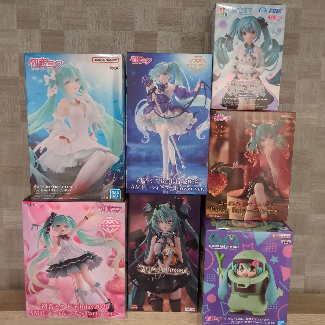 初音ミク　桜ミク　フィギュア　21体