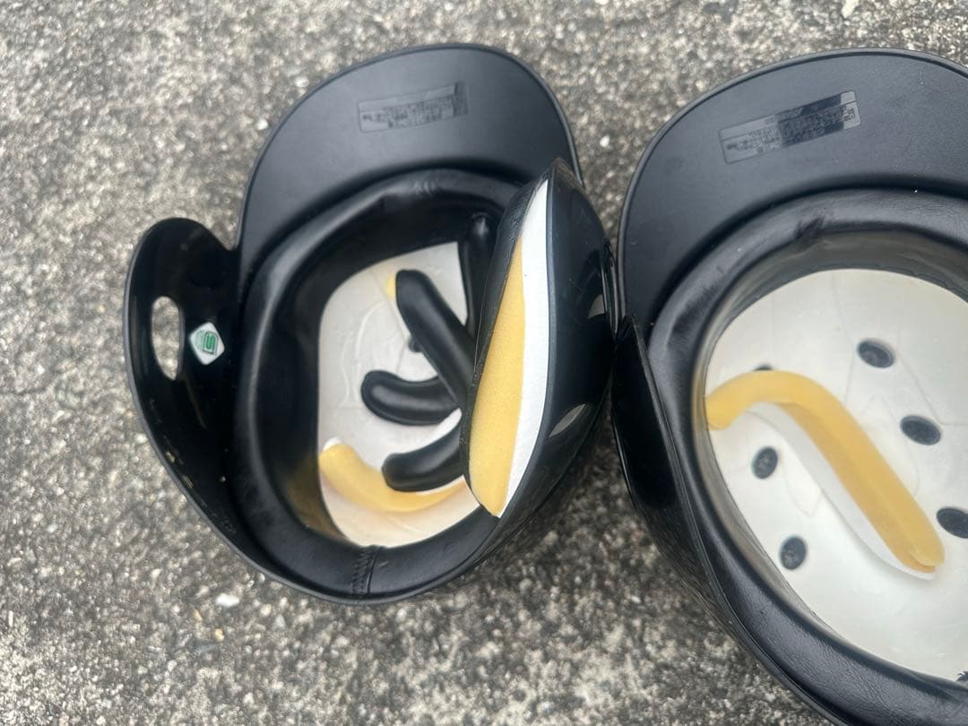 軟式野球　ヘルメット　4個セット　スラッガーの カバン付き