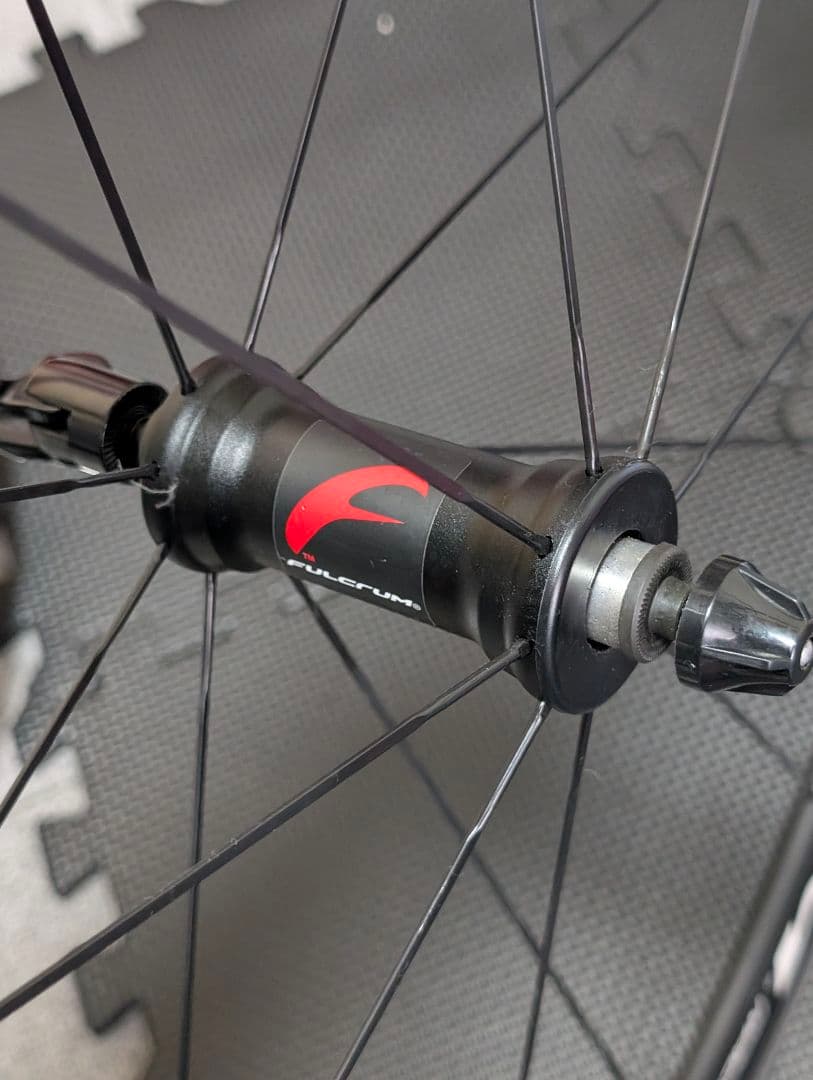 中古美品　フルクラム　レーシングクアトロLG　RACING　QUATTRO　LG